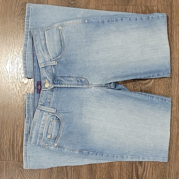 ❤NYDJ LIFT TUCK FLARE LEG JEANS, 8P (29 PETITE)